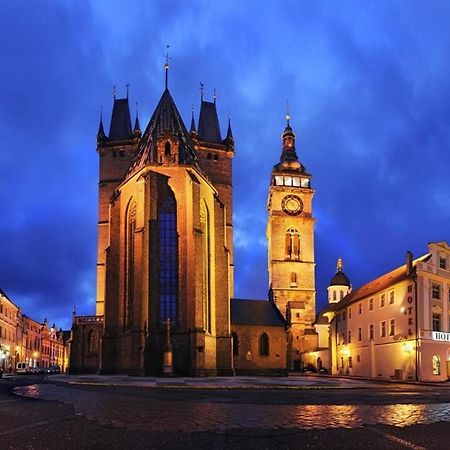 Studio Voluntario Hradec Králové 外观 照片