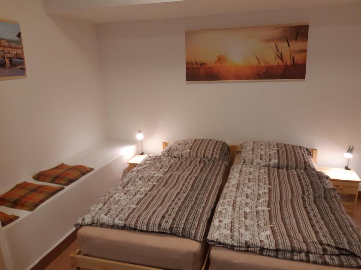 Studio Voluntario Hradec Králové 外观 照片